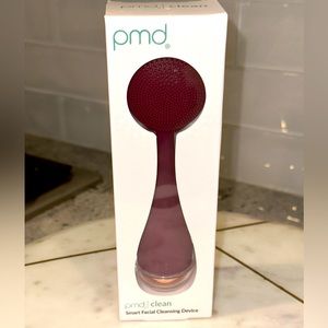 NIB PMD Clean - Smart Facial Cleansing Device with Silicone Brush & Massager
